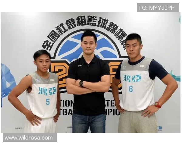 张静回顾足球生涯：从青涩少年到职业球员的心路历程